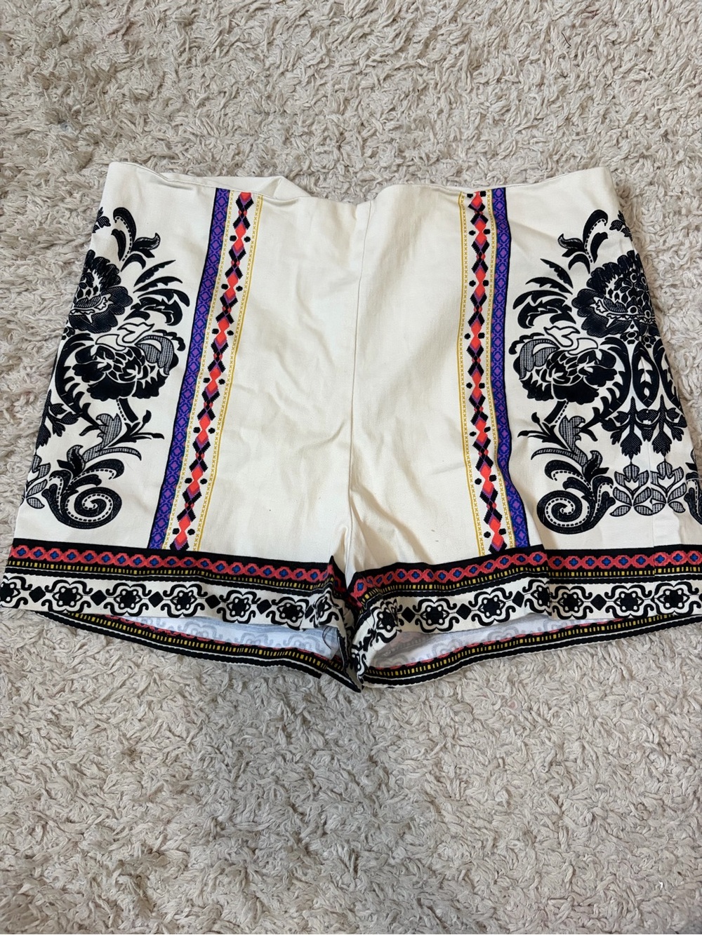 Women’s CreamPrint Shorts